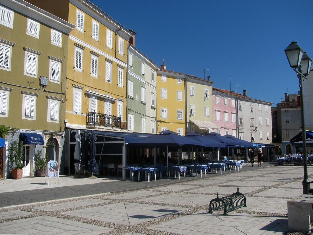 Apartment Pogled Na Luku Cres Exteriör bild