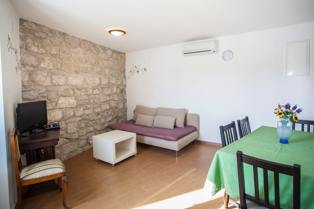 Apartment Pogled Na Luku Cres Exteriör bild