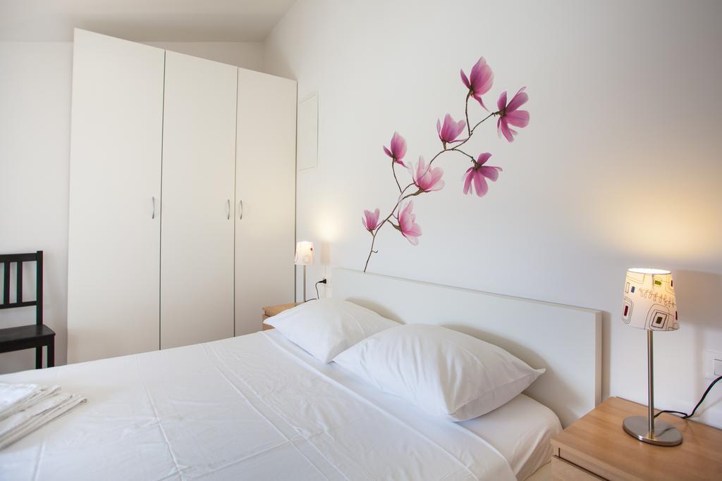 Apartment Pogled Na Luku Cres Exteriör bild