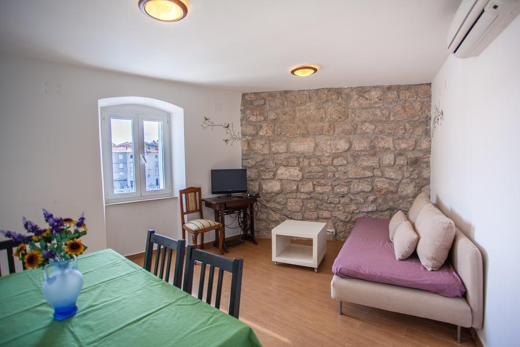 Apartment Pogled Na Luku Cres Exteriör bild